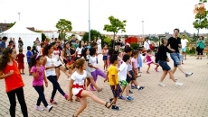 Foto 5 - Pequeños y mayores de Vistahermosa disfrutan con la música de las fiestas de verano 