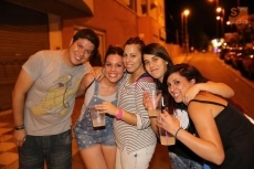 Foto 3 - Las peñas dan colorido y animan las fiestas santamartinas