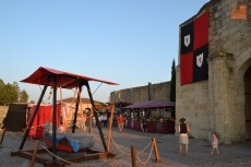 Foto 5 - El viaje a la Edad Media concluye con la lucha de caballeros en el foso