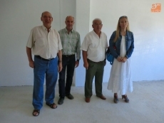 De I. a D., Jacinto García, párroco, Alejandro Romero, concejal de Obras, Rafaél González presidente de San José Artesano y Mª del Castañar Rodilla concejala de Servicios Sociales/FOTO: Raúl Hernández