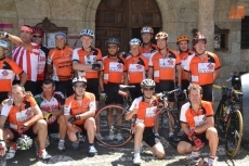 Foto 6 - La X Ruta a Extremadura en Bici concluye su 1ª etapa en la Plaza Mayor