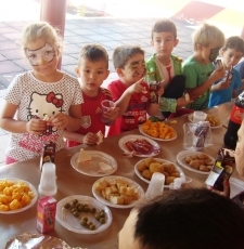 Foto 3 - Una fiesta de disfraces pone el punto final a Conciliamos en Verano