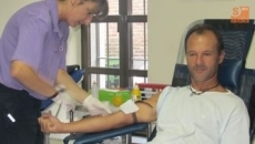Las personas interesadas en donar sangre pueden hacerlo esta tarde junto al Centro de Salud