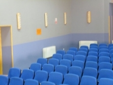 El Ayuntamiento arregla el teatro municipal sin ning&uacute;n tipo de ayuda 