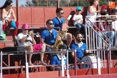 Foto 4 - Sergio Galán y Sánchez de Vega bordan el toreo a caballo en Peralejos de Abajo