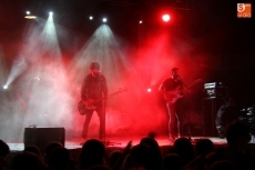 Foto 3 - Pignoise hace vibrar al público juvenil en el concierto que marca el inicio de las Ferias y Fiestas