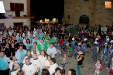 Foto 6 - El desfile de peñas da el pistoletazo de salida a las fiestas de San Lorenzo