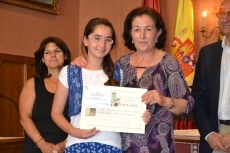 Foto 5 - Los ganadores de los concursos del Martes Mayor recogen sus premios