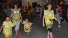 Foto 3 - Una marea de color inunda Macotera en el inicio de su semana grande