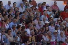 Foto 4 - Puerta grande en Guijuelo para Abell&aacute;n, El Fandi y Dami&aacute;n Casta&ntilde;o