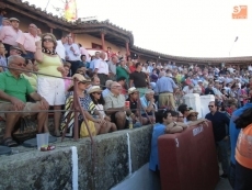 Foto 6 - Rui Fernándes y Sergio Galán hacen bailar a los toros en el coso guijuelense