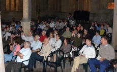 Foto 5 - La Coral A Capella pone la voz a la noche de sábado desde la Catedral