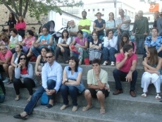 Foto 6 - Niños y mayores disfrutan de los espectáculos de calle dentro de las fiestas patronales