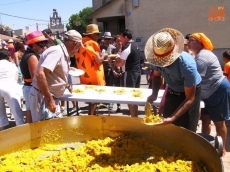 Foto 4 - Paella solidaria de 650 raciones para despedir las fiestas 