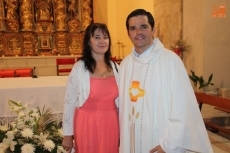 Foto 4 - Emocionante y concurrida primera misa de Alfonso González en la iglesia de San Pedro 