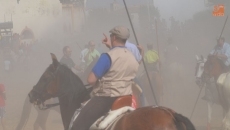 Foto 4 - Un apasionante y frenético encierro a caballo encamina el final de las fiestas