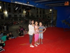 Foto 6 - Fervor en la entrega de la Cruz de la Misión ante la Virgen de la Yedra