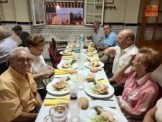 Foto 6 - Homenaje a Rosa González y Francisco Díaz en el Día de los Mayores por San Roque