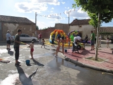 Foto 5 - Los más pequeños disfrutan de una fiesta acuática