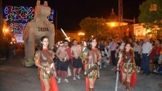 Foto 6 - Imaginación, calidad y mucha diversión para el Desfile de Disfraces de Peñas