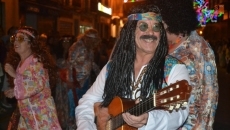 Foto 4 - Imaginación, calidad y mucha diversión para el Desfile de Disfraces de Peñas