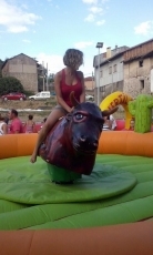 Foto 6 - Los más pequeños también disfrutan en el día grande de las fiestas