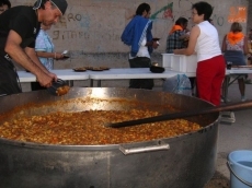 Degustación de caldereta para despedir las fiestas 
