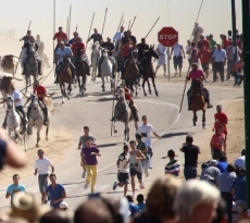 Herida una joven por asta de toro en las horas más multitudinarias de las fiestas 