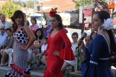 Foto 5 - La Virgen de las Candelas recibe en ofrenda una rosca en el día de Las Madrinas