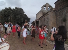 Foto 3 - Las fiestas en honor de María Auxiliadora recuperan la tradición de las madrinas