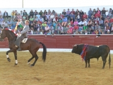 Foto 6 - Oscar Mota, tres orejas en Villoria