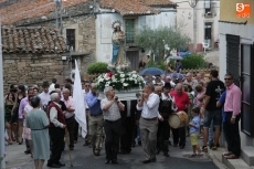 Foto 3 - La Virgen del Árbol recibe cinco roscas de las Madrinas en el día grande de las fiestas