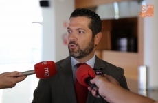 Foto 6 - Julio L&oacute;pez visita el fren&eacute;tico montaje del musical 'Los Miserables'