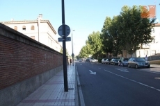 Foto 3 - Normalidad en el entorno del Clínico ante los nuevos accesos al complejo