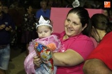 Foto 3 - Un divertido concurso de disfraces marca el inicio de las fiestas del Cristo