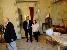 Foto 4 - El investigador Norberto García-Cairasco, nombrado Huésped Distinguido del Ayuntamiento