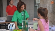 Foto 4 - El 'Reto del Agua' empapa de solidaridad a decenas de personas por la ELA