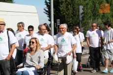 Foto 4 - Unas 150 personas participan en la III Marcha Solidaria contra el Alzheimer hasta la Plaza Mayor