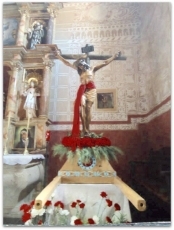 Foto 3 - Cientos de devotos arropan al Cristo del Humilladero