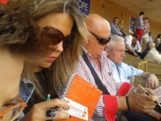 Foto 6 - Llenazo hasta la bandera en los palcos 21 y 23 en una tarde intensa de comunicación y afición