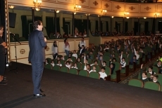 Foto 6 - M&aacute;s de 400 escolares reflexionan sobre la seguridad vial en el Liceo