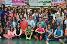 Foto 4 - Mañana de juegos para completar el aterrizaje de los nuevos alumnos del IES Tierra