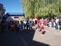 Foto 6 - Alberto Marcos y Judith González se adjudican la I Carrera Popular