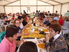 Foto 5 - La lluvia no impide que la Virgen de la Misericordia y San Antonio recorrieran las calles en...