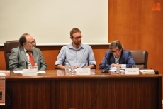 Foto 3 - El Aula de Debate 'La España Actual' reanuda sus sesiones