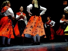 Foto 5 - El I Festival de Folclore Tresbolillo muestra la riqueza cultural de Guipuzcoa