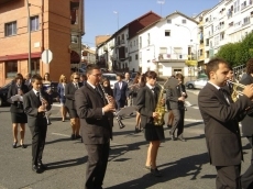 Foto 5 - Ofrenda Floral a los Héroes de la Libertad en el cementerio