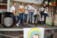 Foto 6 - La Plaza del Oeste acoge la Feria del Comercio del Barro y Trueque