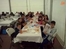 Foto 3 - Cerca de 300 personas degustan una sabrosa caldereta en honor de San Miguel Arcángel