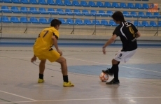 Foto 6 - El III Senior cae 2-6 en su choque de presentación